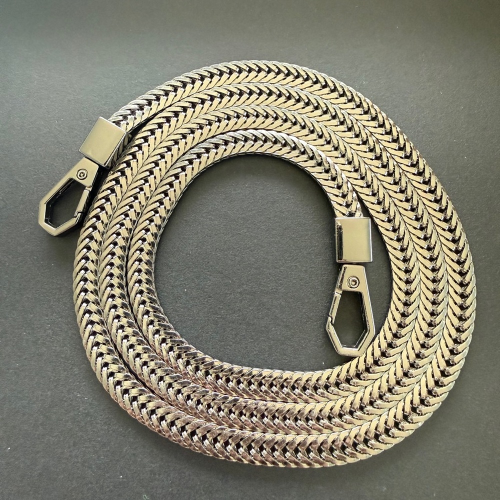 GUNMETAL FLAT SNAKE CHAIN FOR BAG OR WALLET NEW